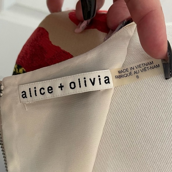 NWOT Alice + Olivia Tanner Poppy Flower Dress, 6 - Picture 11 of 12